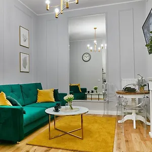 https://stara-praga-vistula-apartment.warsawhotelspoland.com